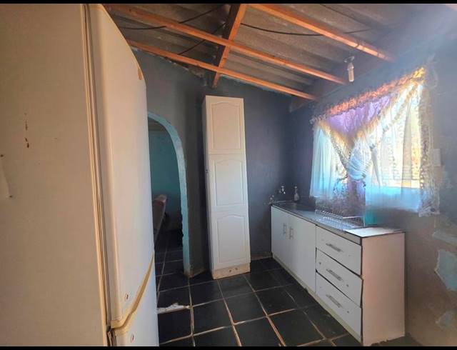 2 BEDROOM HOUSE FOR SALE IN WINDMILL PARK EXT